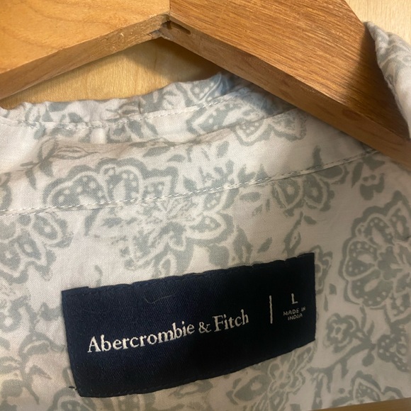 Abercrombie shirt - Picture 4 of 6